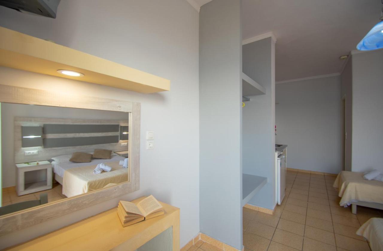 Agoulos Beach Hotel Аргаси Екстериор снимка