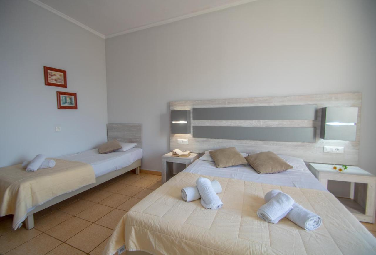 Agoulos Beach Hotel Аргаси Екстериор снимка