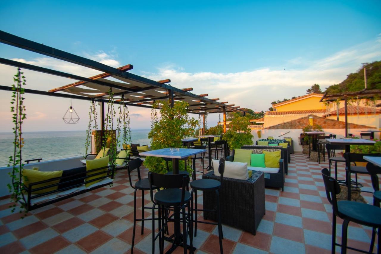 Agoulos Beach Hotel Аргаси Екстериор снимка