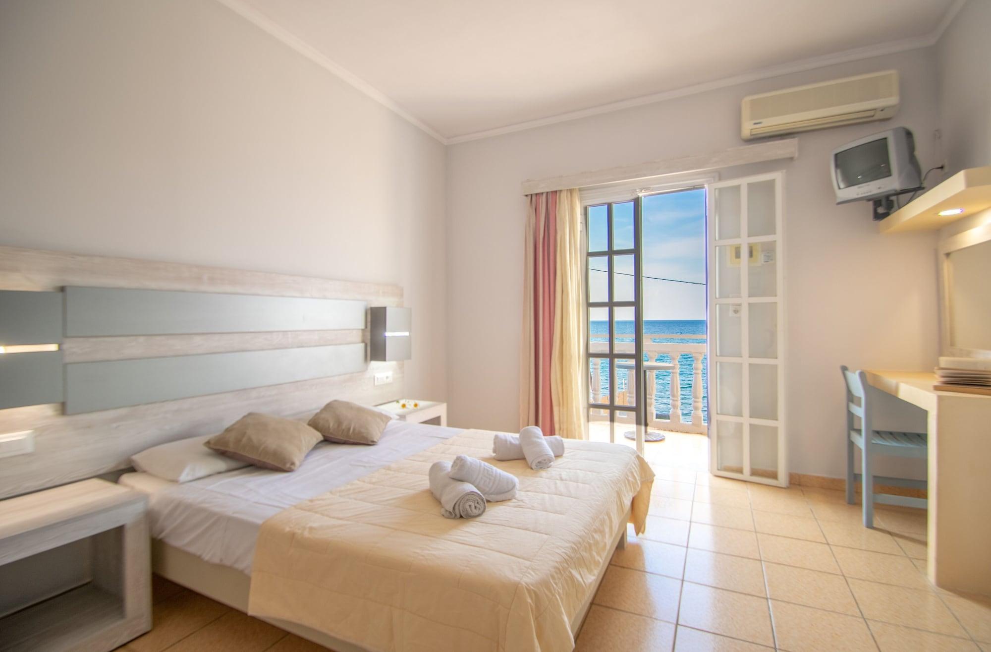 Agoulos Beach Hotel Аргаси Екстериор снимка
